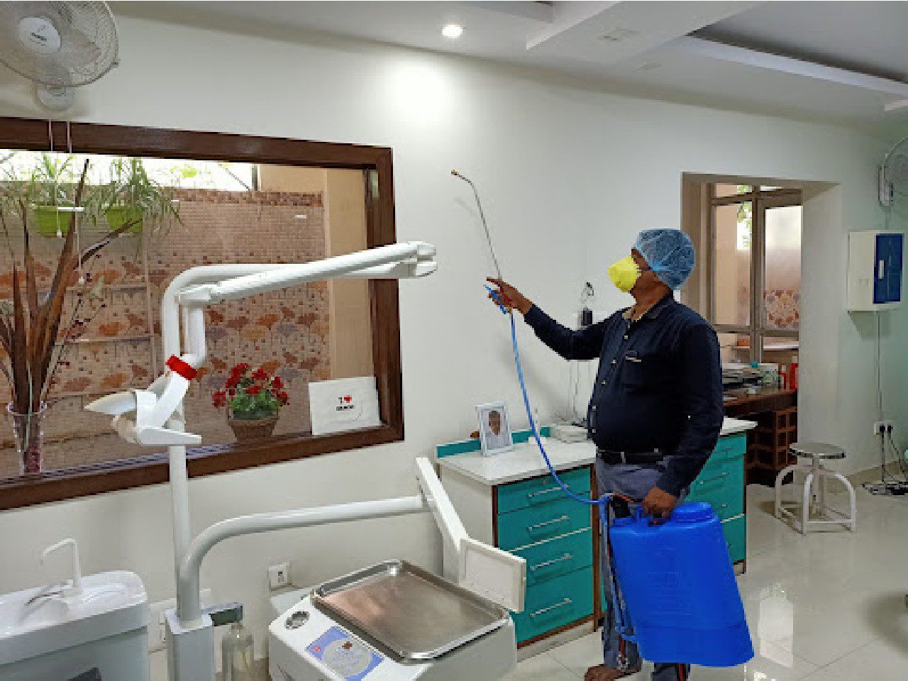 De-Toto Dental Clinic office sanitization